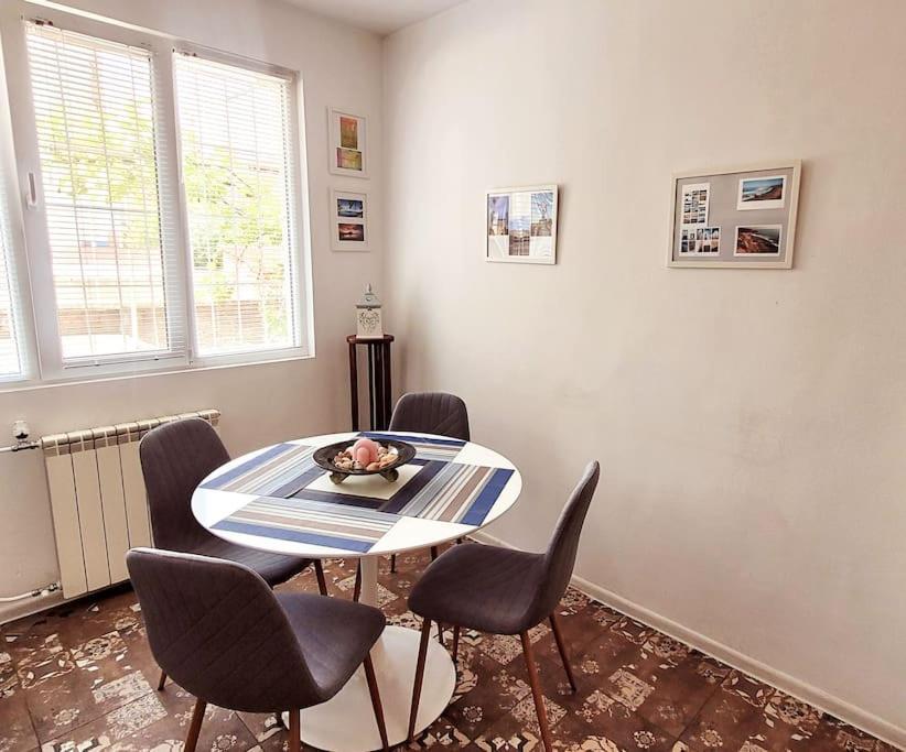 Plovdiv Top Center 2 Bdrm Apartment, 5Min From Central Square & Garden, Free Parking Zewnętrze zdjęcie